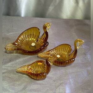 Amber Glass Nesting Swans 3pc Set